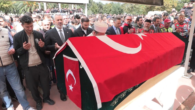 Motovlogcu Dayı Cumhur Kahraman son yolculuğuna böyle uğurlandı