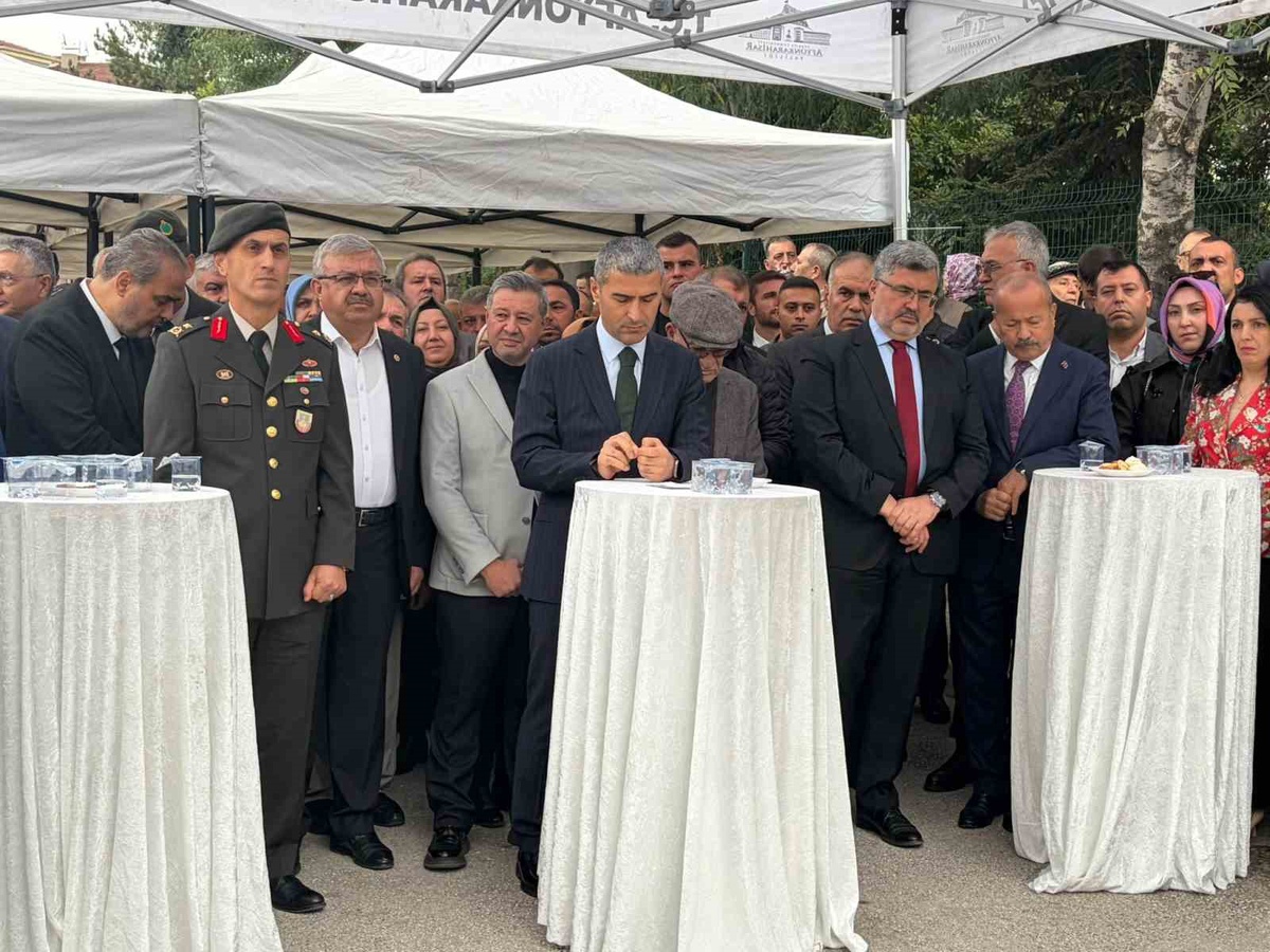 Afyonkarahisar\'da İsmail Kumartaşlı Semt Polikliniği\'nin temeli törenle atıldı