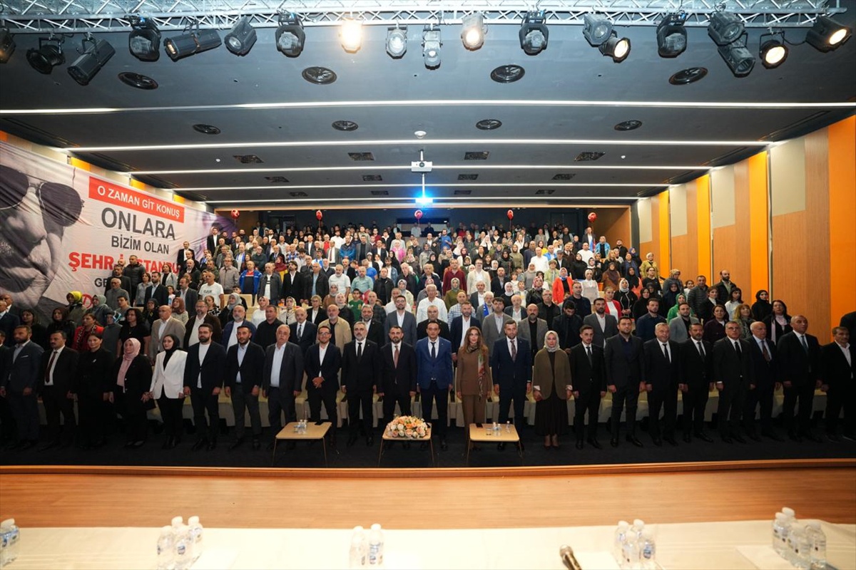 Ataşehir\'de CHP\'li 6 meclis üyesi AK Parti\'ye katıldı