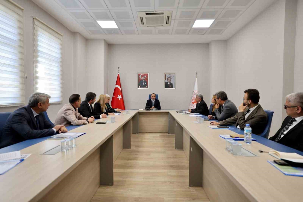 Aydın Çine\'de okul güvenliği toplantısında öğrenci güvenliği için tedbirler görüşüldü