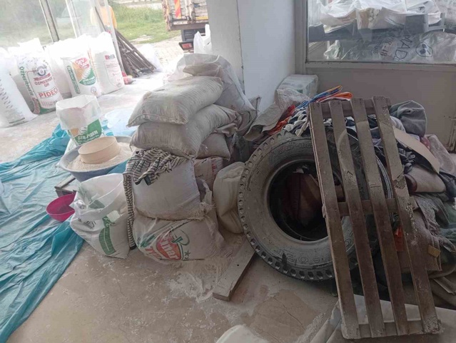 Bartın'da zabıta 7.5 ton böceklenmiş unu imha etti, iş yerini mühürledi