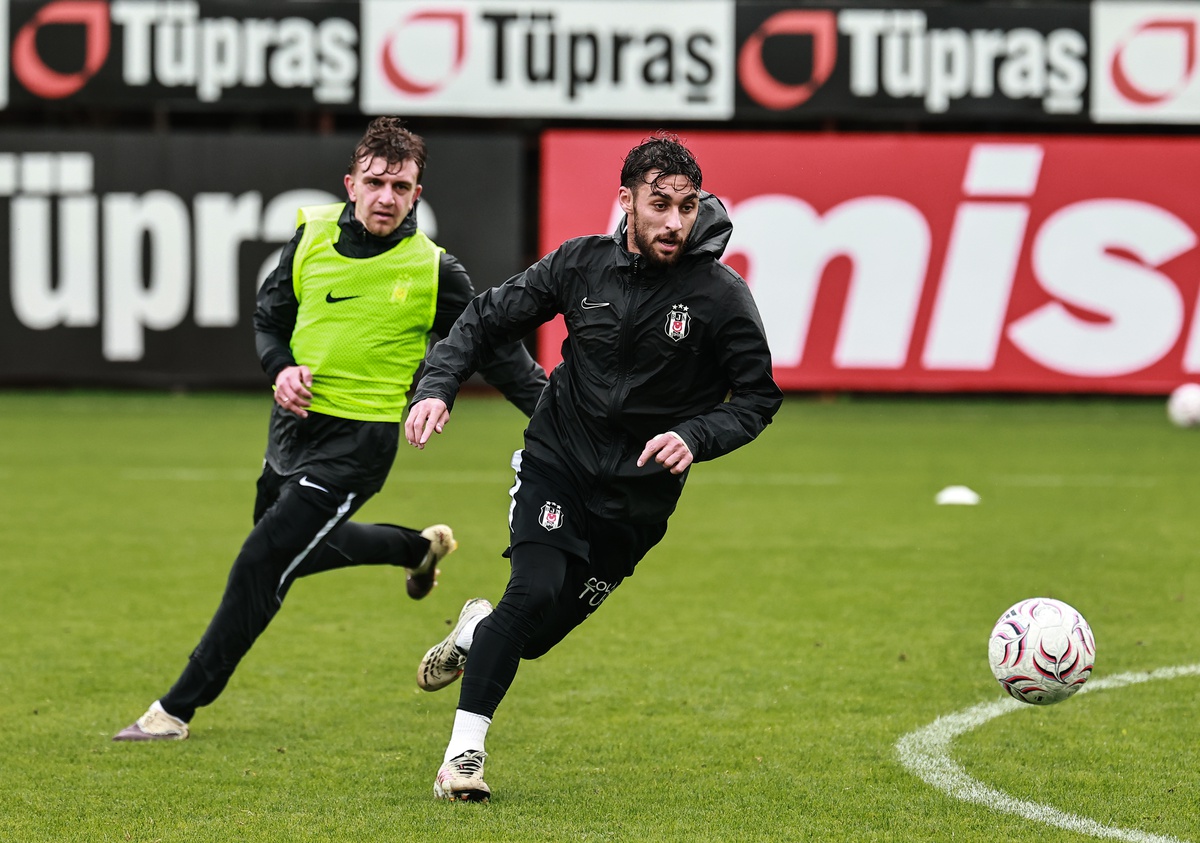 Vlahovic, Beşiktaş\'ın Kocaelispor maçı hazırlığında takımdan ayrı çalıştı
