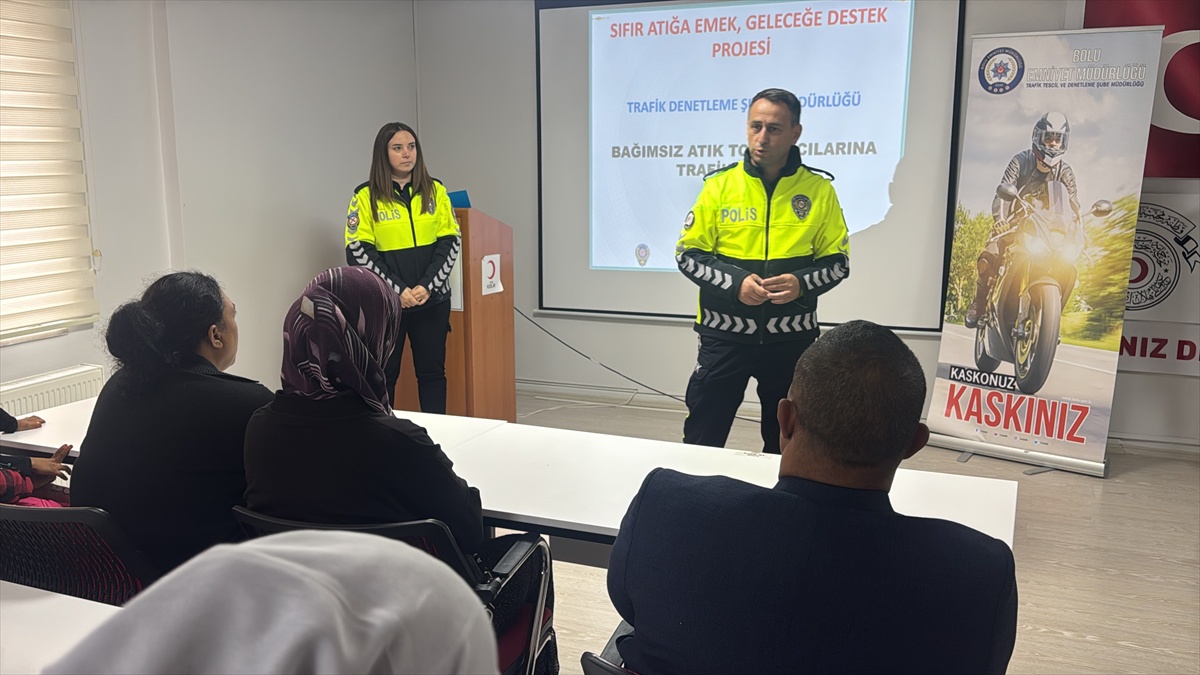 Bolu\'da motosikletle atık toplayanlara güvenli sürüş eğitimi verildi