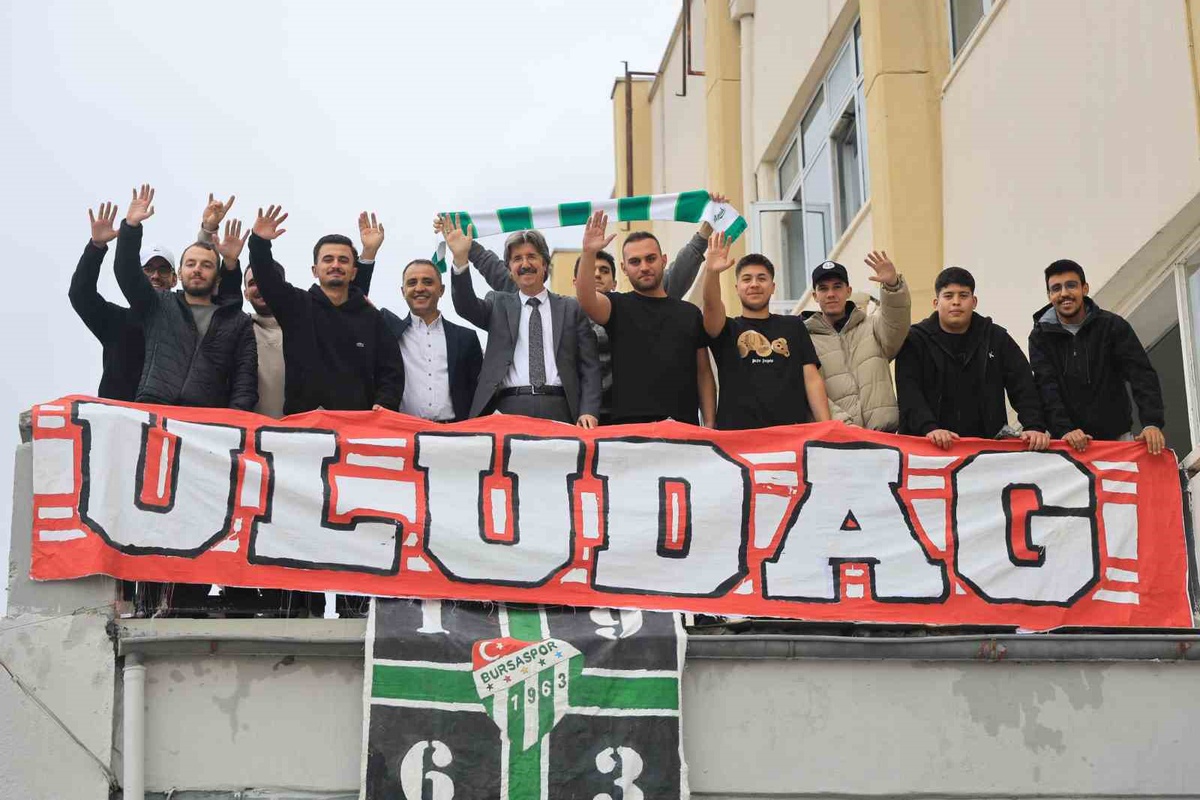BUÜ\'de yeni akademik yıl başladı, Rektör Yılmaz topluluklara destek sözü verdi