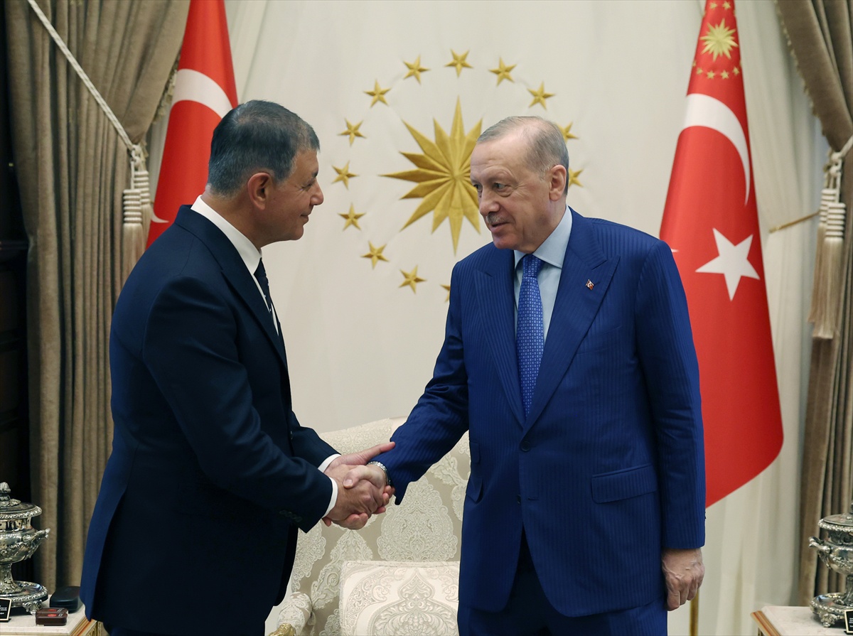 Cumhurbaşkanı Erdoğan, İzmir Büyükşehir Belediye Başkanı Tugay\'ı kabul etti