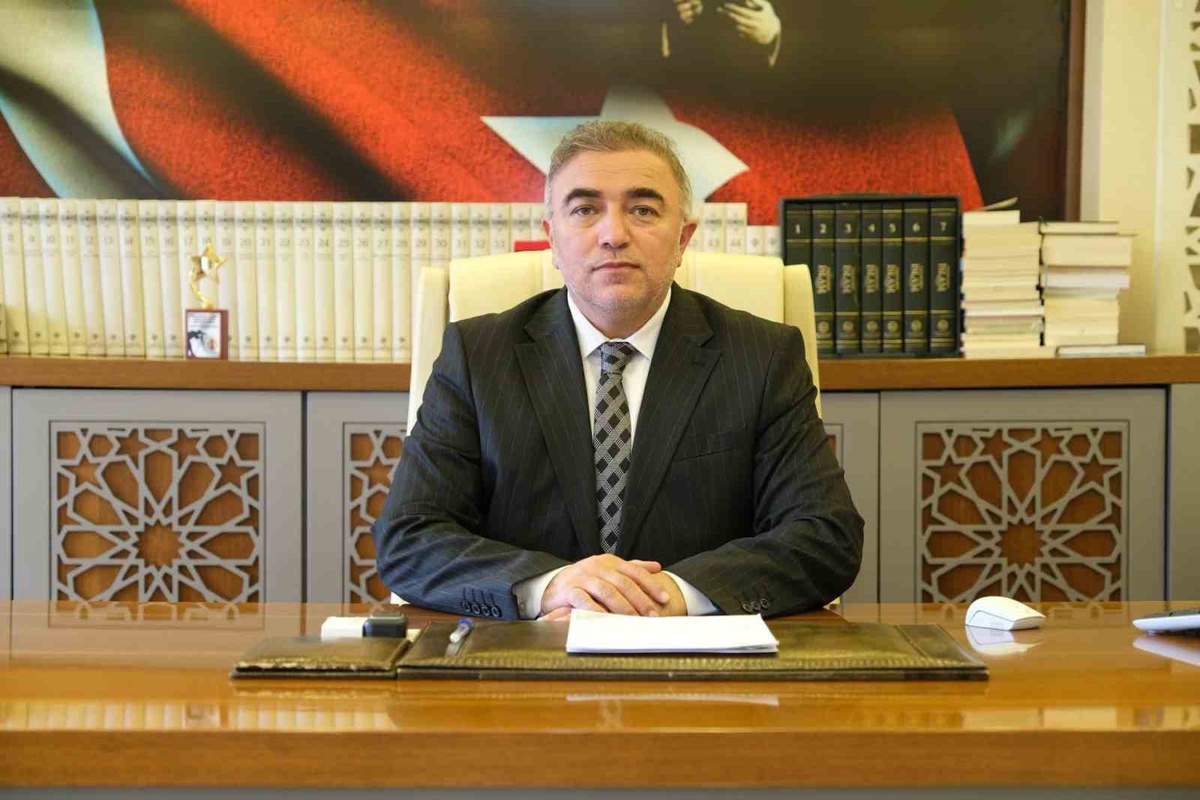 Kararnameyle atanan Erzincan İl Müftüsü Selim Yazıcı, 28 Eylül\'de göreve başladı