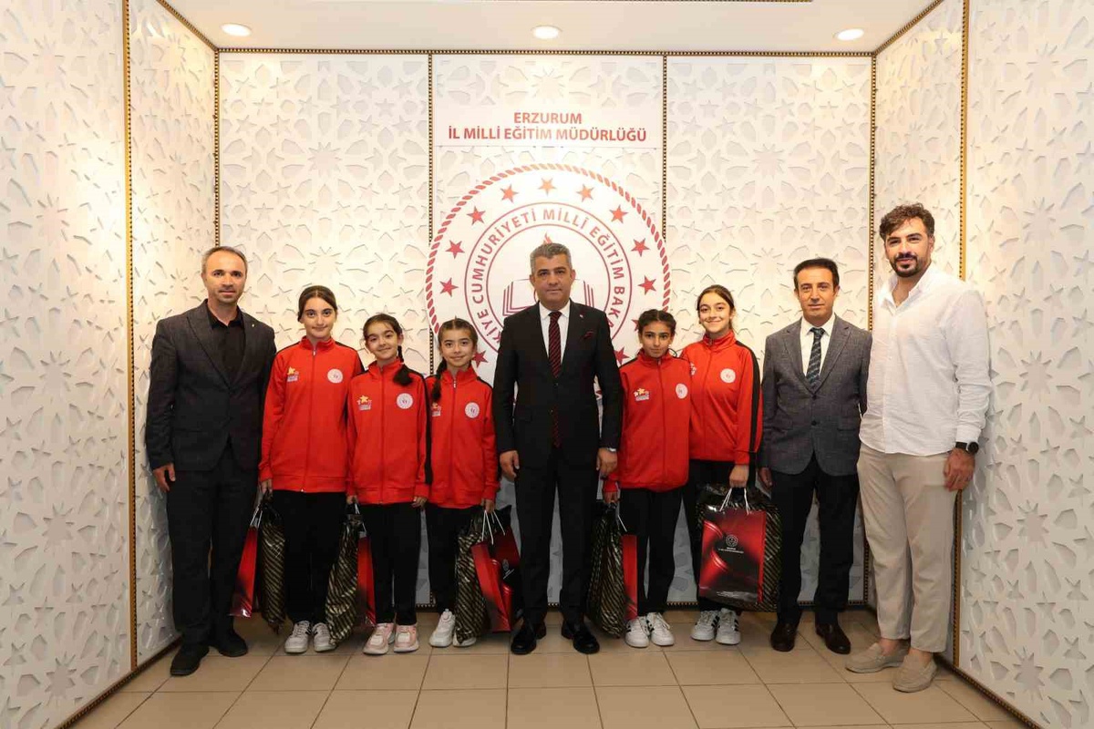 Erzurumlu masa tenisçi Edanur Vural, Çorum\'daki seçmede ilk 12\'ye girdi