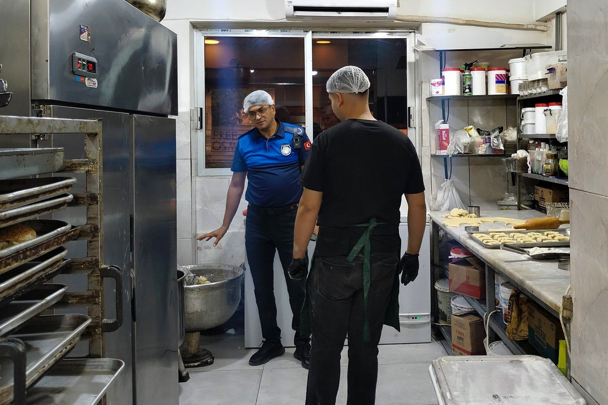 Efeler Belediyesi zabıtası unlu mamul işletmelerini denetledi, eksiklere ihtar verdi