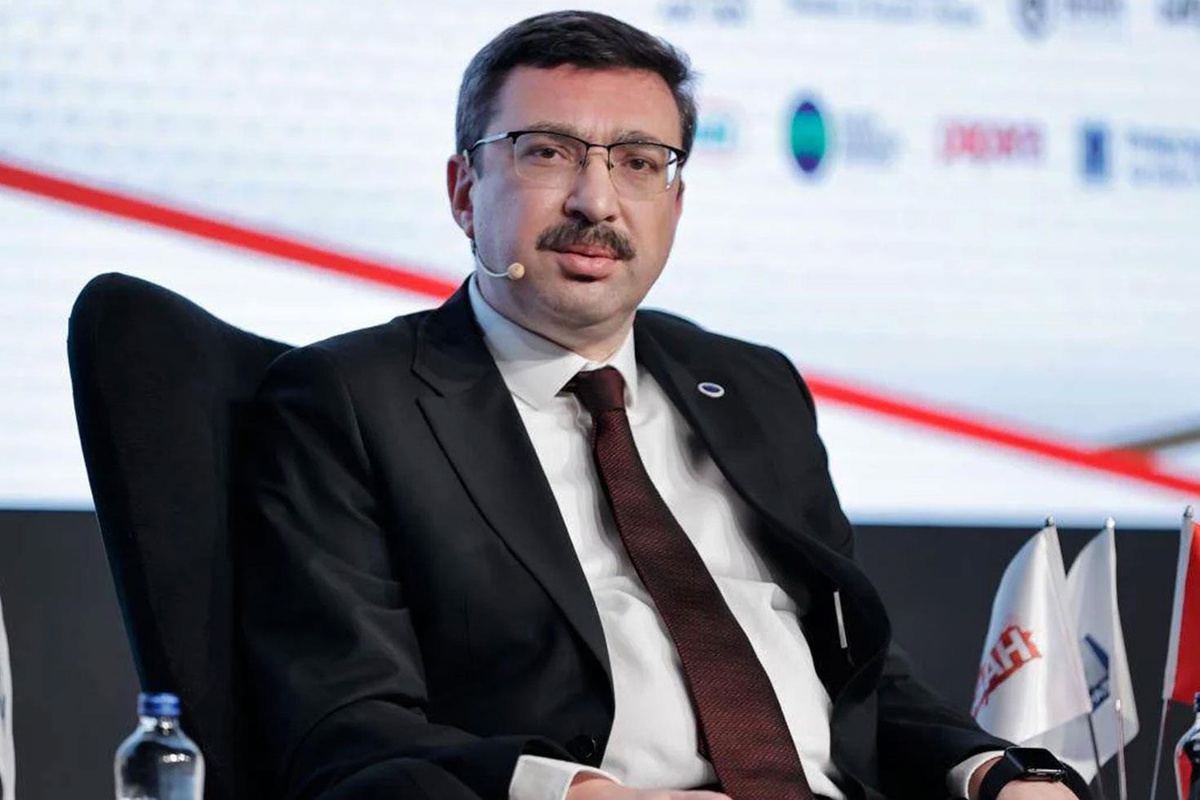 Eski SPK Başkanı İbrahim Ömer Gönül, fon soruşturmasında \'şüpheli\' sıfatıyla ifade verdi