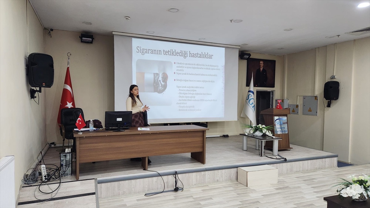 Eskişehir\'de SGK personeli sigarayı bırakma süreci ve poliklinik hizmetini öğrendi