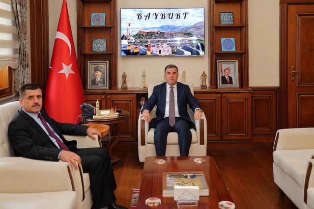 Şanlıurfa Defterdarı Gönültaş, Bayburt Defterdarlığı görevine atandı, göreve başladı