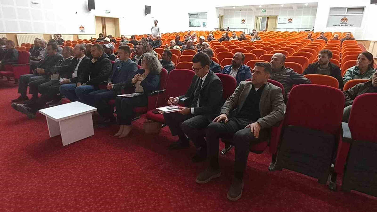 Havza ve Ladik\'te süt üreticileri sorun ve taleplerini yetkililere iletti