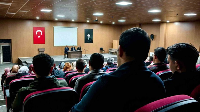 Hisarcık'ta eğitim toplantısında akademik başarı ve Maarif Modeli görüşüldü