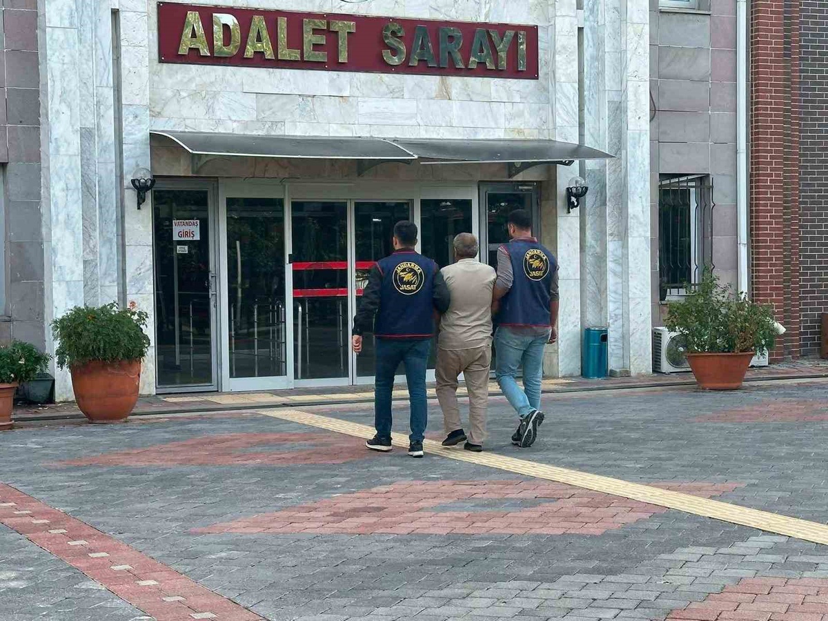 Kuleönü\'nde yardım kutusundan para çaldığı öne sürülen şüpheli Burdur Bucak\'ta tutuklandı