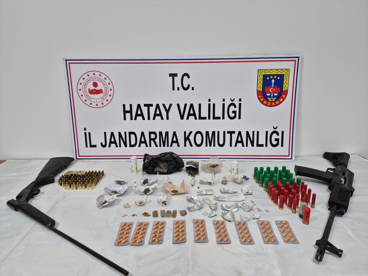 Hatay Dörtyol\'da uyuşturucu operasyonunda 4 şüpheli gözaltına alındı