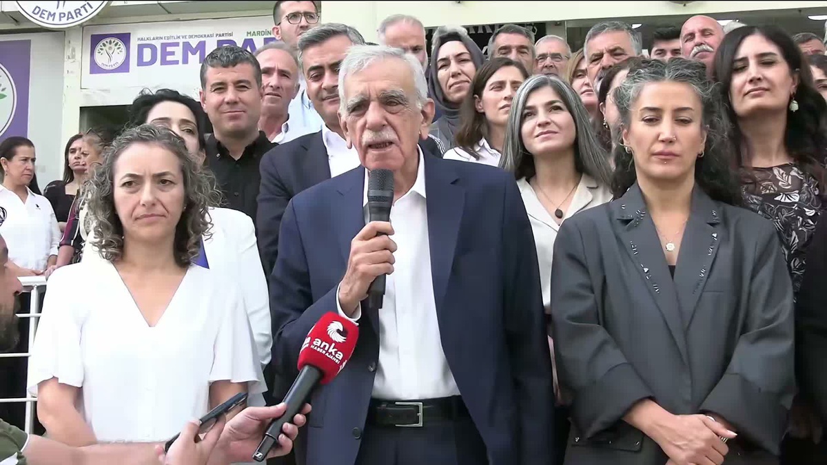 Kayyum atanan DEM\'li başkanlar Mardin\'de buluştu, Türk 57 taşınmazı gündeme getirdi