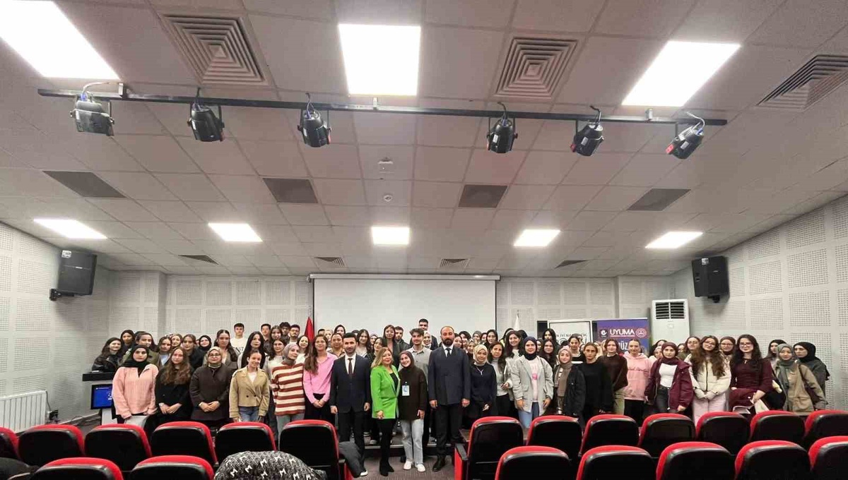 KSBÜ\'de öğrencilere siber riskler ve narkotik maddelerle mücadele anlatıldı