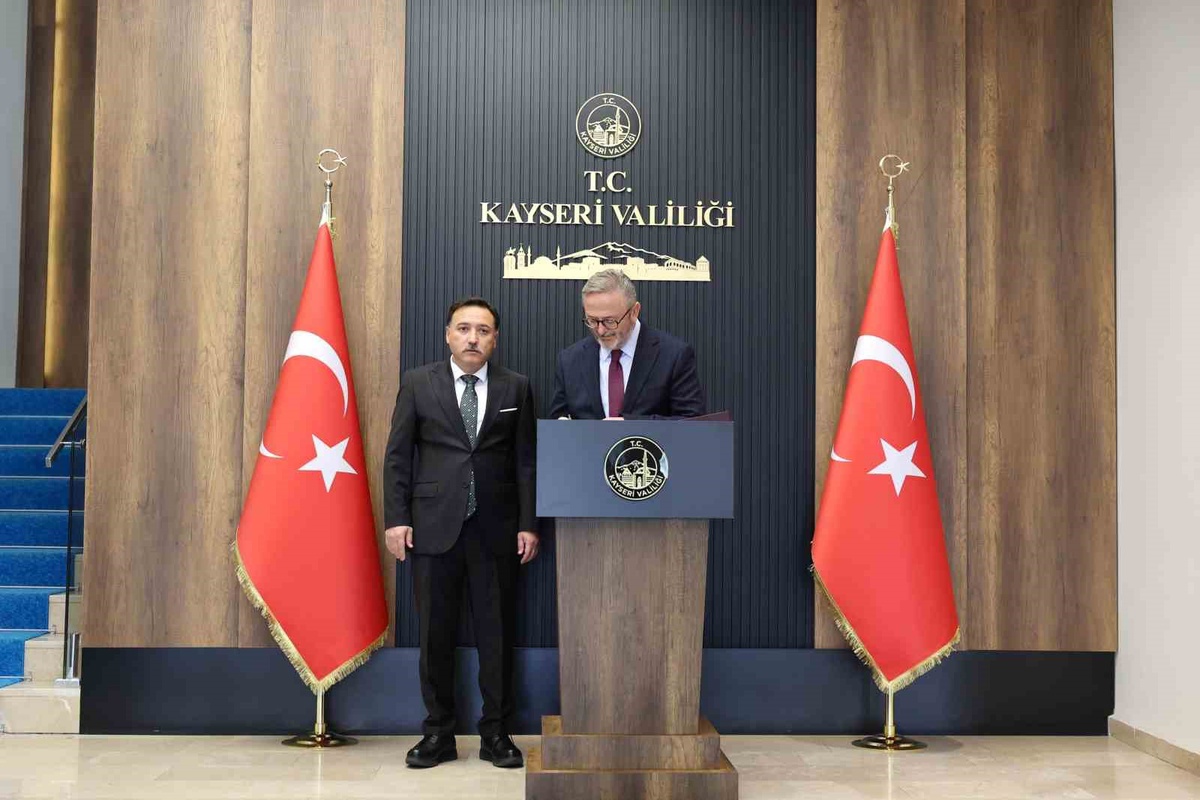 Kayseri Valisi Çiçek, ziyaretten memnun olup Bakan Yardımcısı Yılmaz\'a teşekkür etti