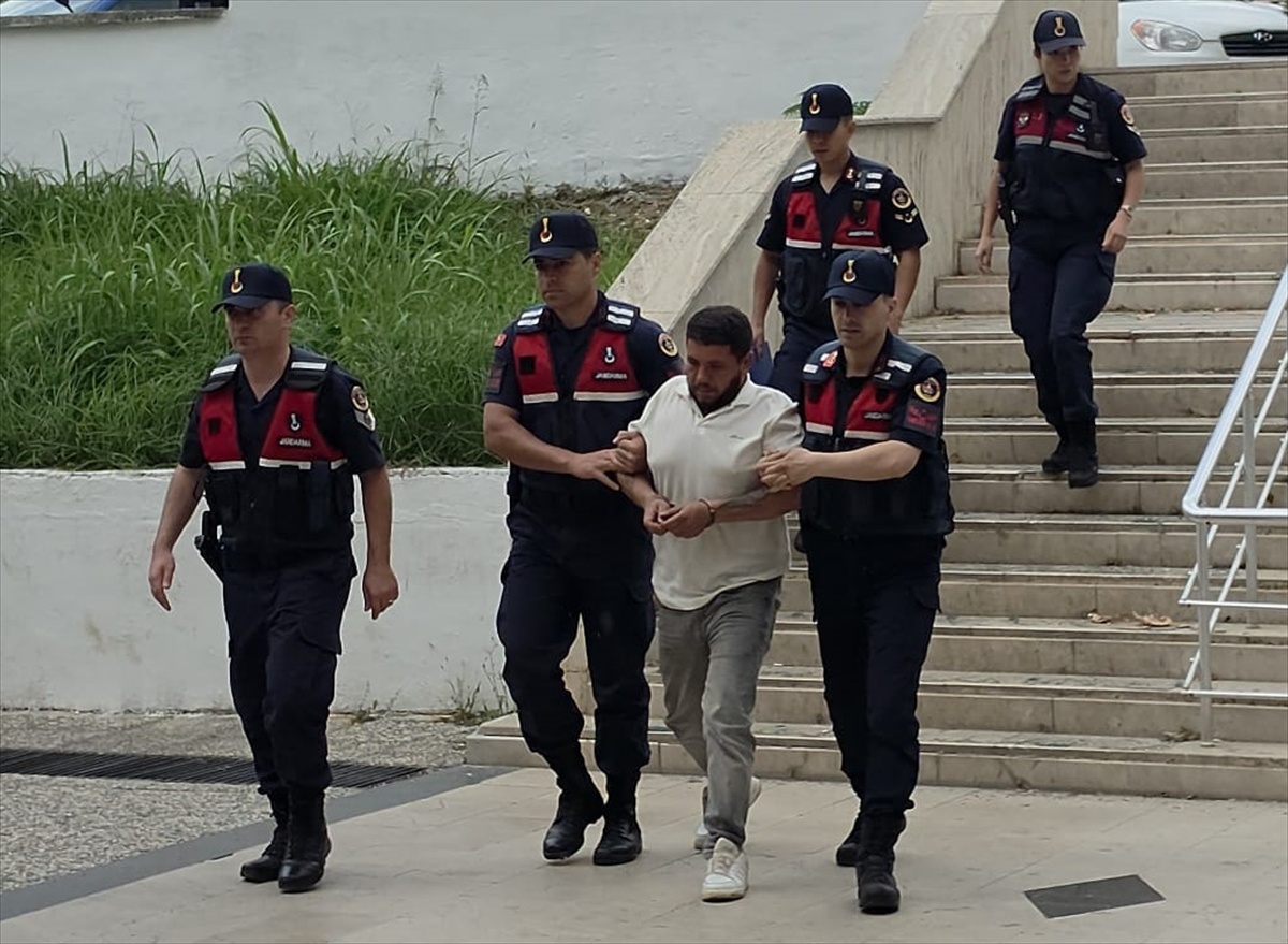 Muğla Menteşe\'de av tüfeğiyle 1 kişi öldü, 1 kişi yaralandı; şüpheli gözaltına alındı