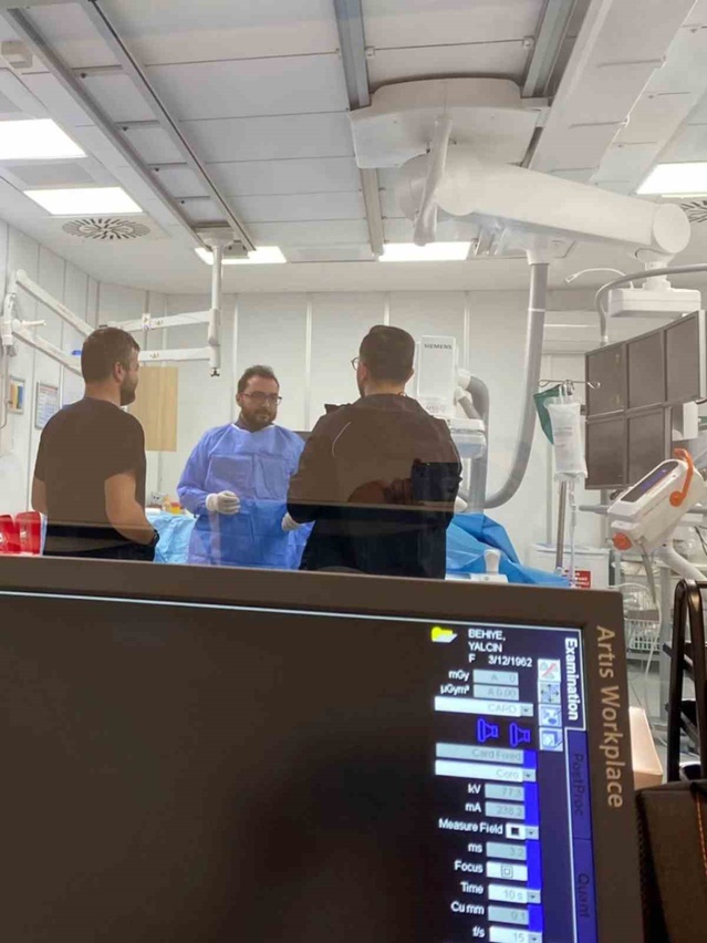 Niğde'deki hastane katetere bağlı Vena Kava Süperior sendromunu stentle tedavi etti