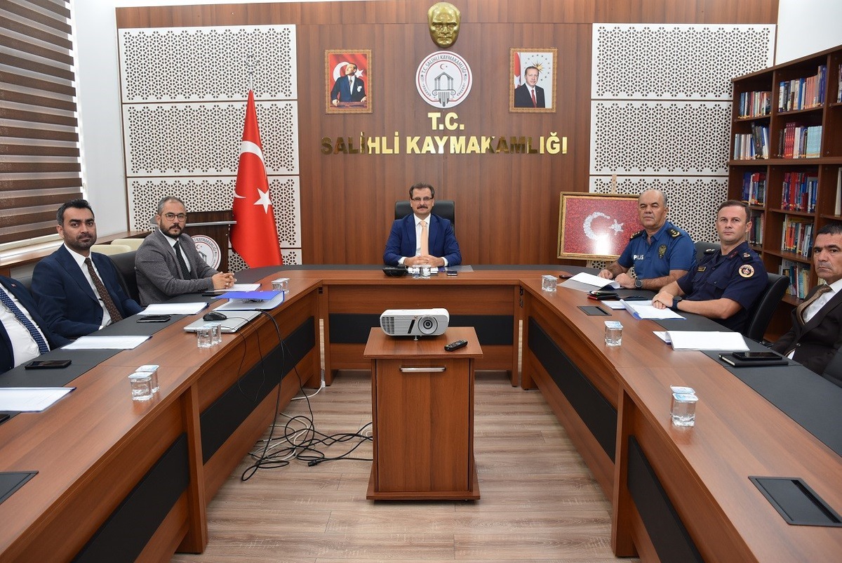 Salihli\'de 4 Ekim KPSS Ön Lisans sınavının güvenliği için toplantı düzenlendi