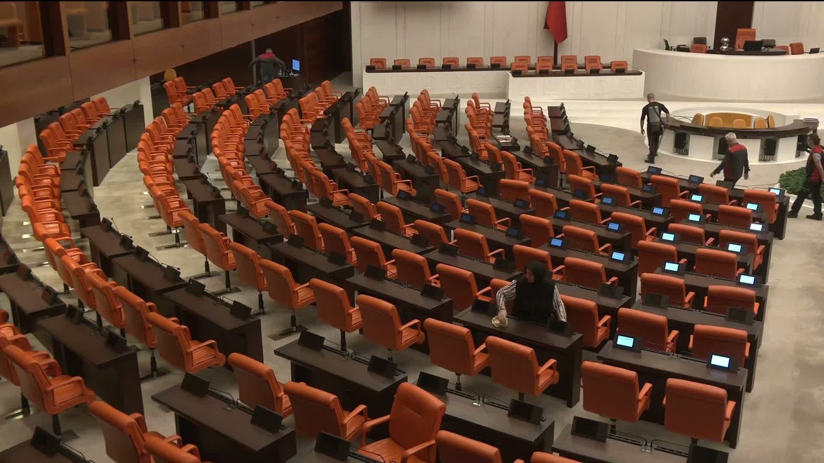 TBMM\'de yeni yasama yılı yarın başlıyor... Özel oturum için son hazırlıklar gözden geçirildi