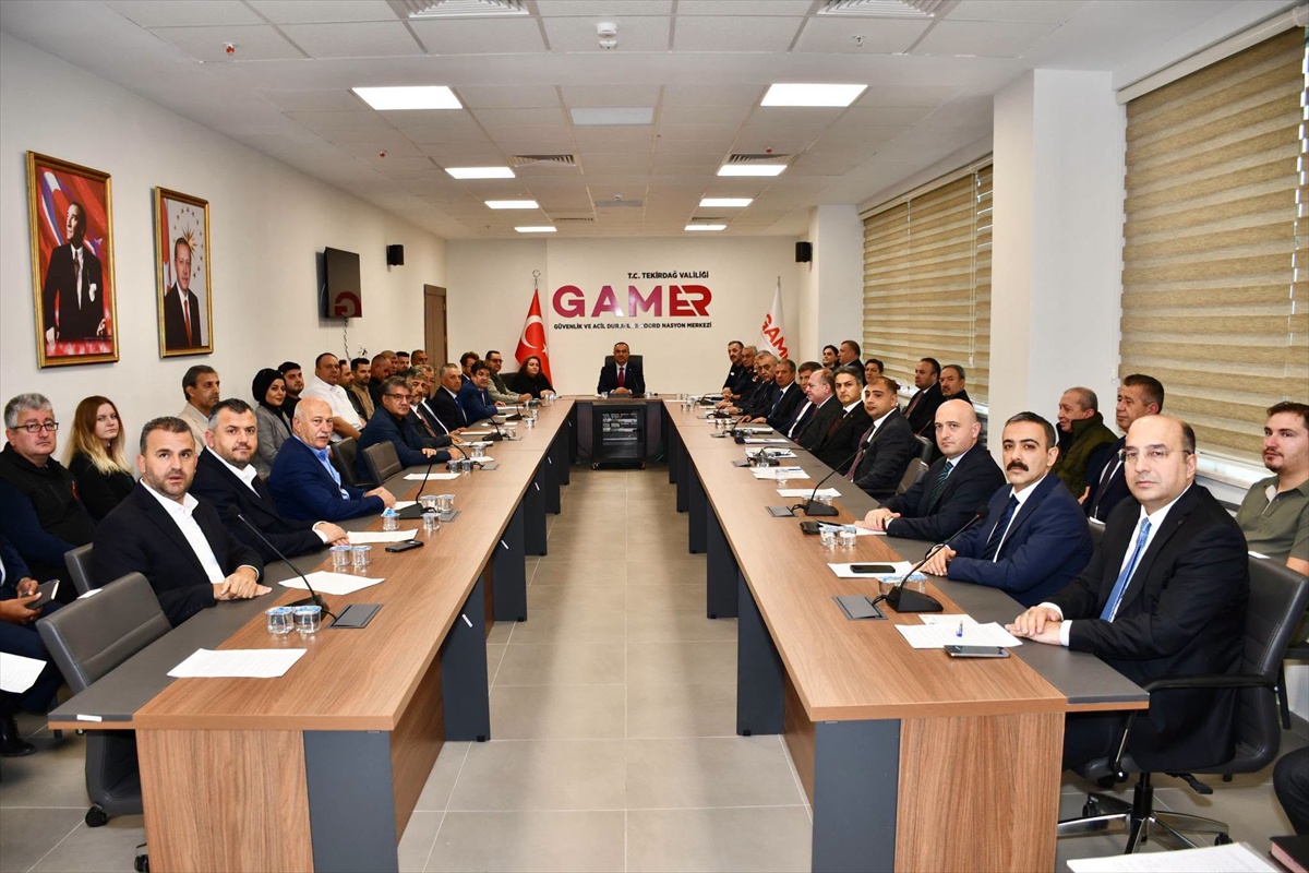 Tekirdağ\'da sokak hayvanları toplantısında kısırlaştırma çalışmaları ele alındı