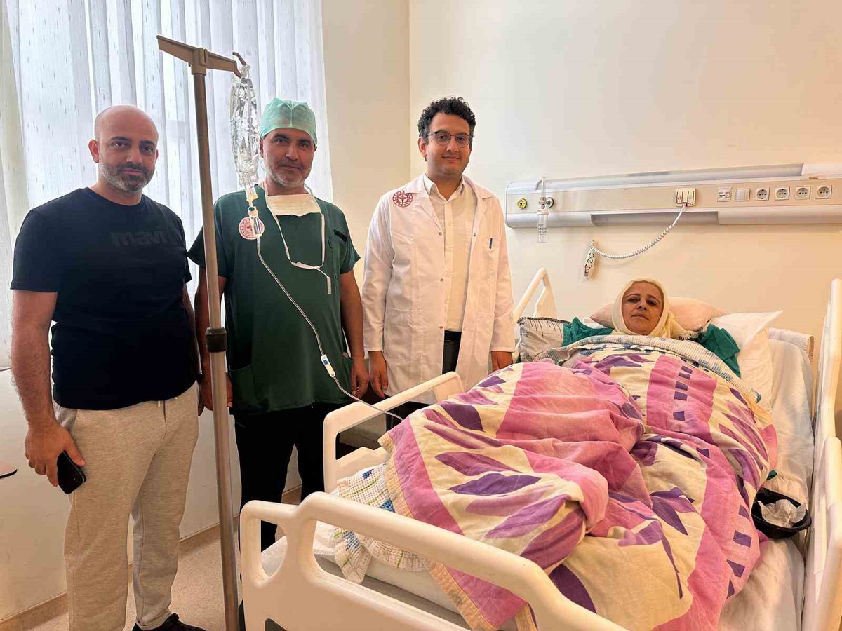 Tekirdağ Saray\'da iki hastaya ilk kez spinal anesteziyle diz protezi uygulandı