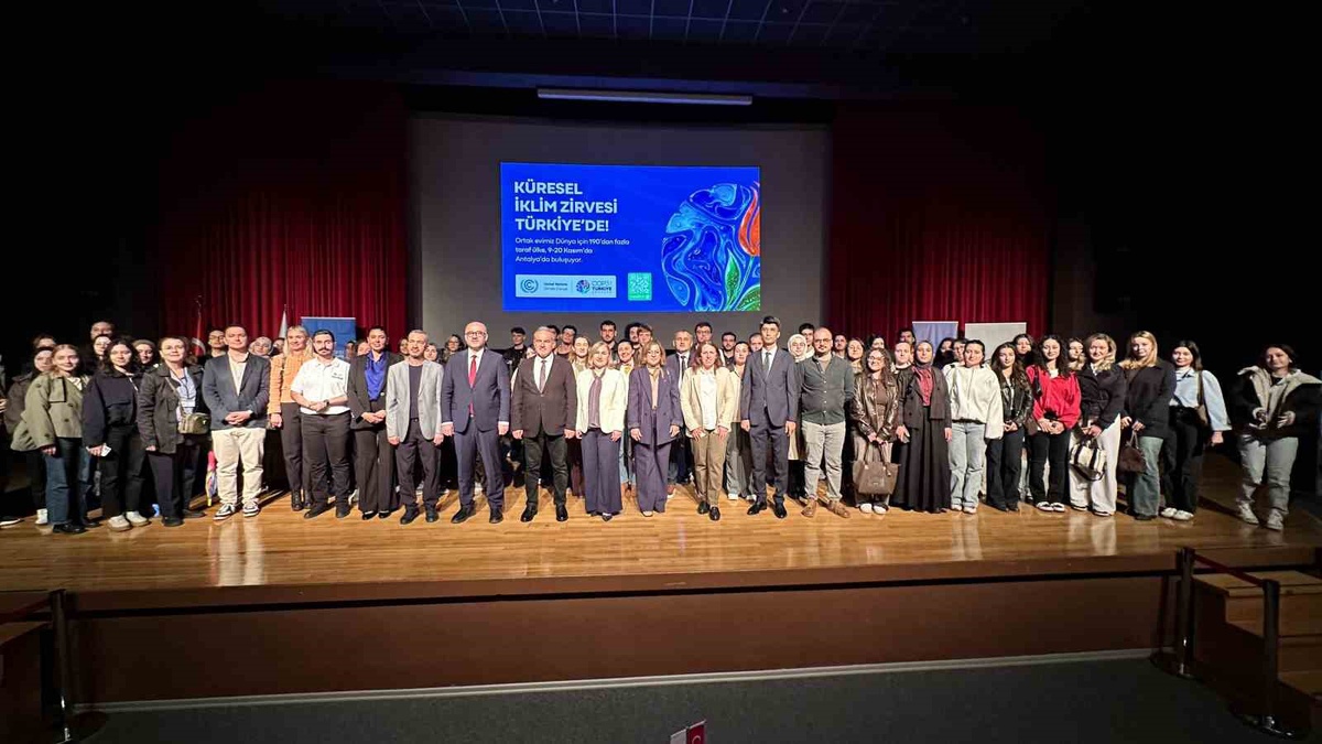 COP31 Türkiye Gönüllülük Programı üniversite buluşması BUÜ\'de gerçekleşti