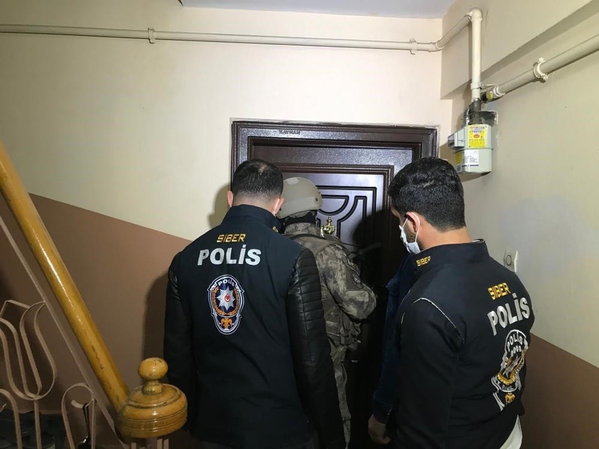 Aydın\'da müstehcenlik operasyonunda 9 gözaltıdan 2 tutuklama, 5 adli kontrol çıktı