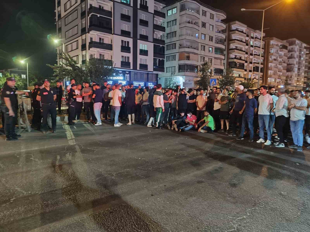 Batman\'da 2 yaya otomobilin çarpması sonucu yaralandı, sürücü gözaltına alındı