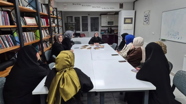 Bayburt Müftülüğü, Değerleriyle Güçlü Ailem projesinde kadınlara kitap tahlili yaptı