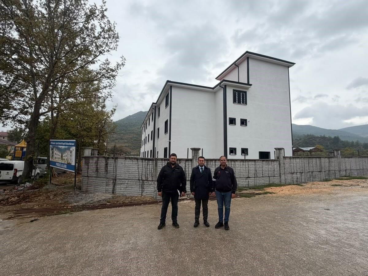 Rahim Duman, Bilecik\'teki Şeyh Edebali Özel Bakım Merkezi inşaatını yerinde inceledi