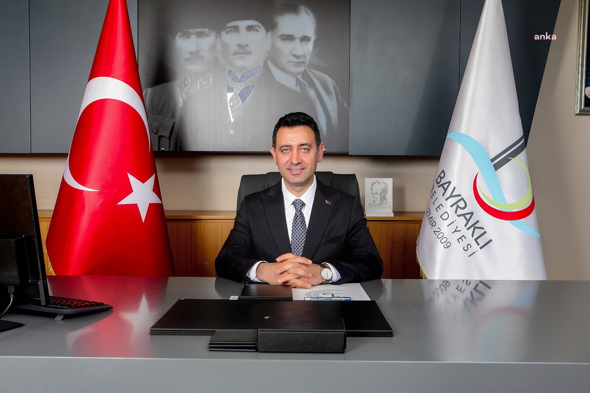 CHP\'den istifa eden Bayraklı Belediye Başkanı Önal\'dan açıklama bekleniyor