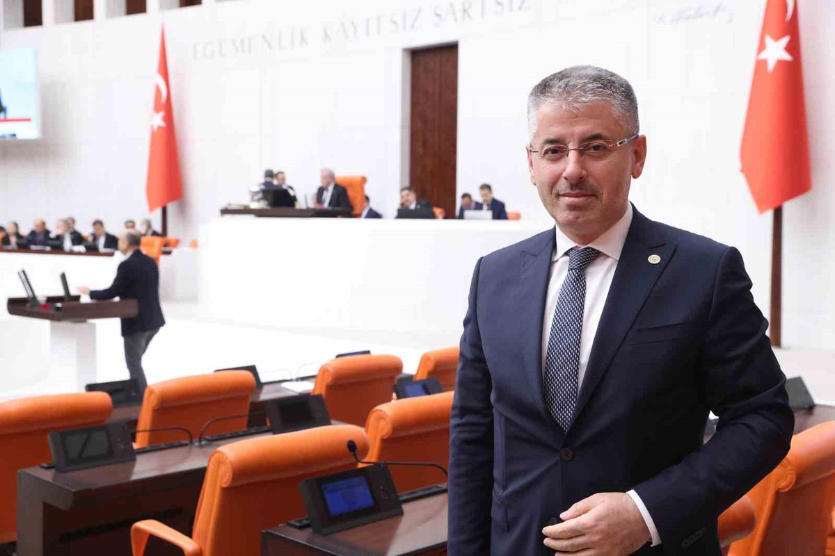 Çopuroğlu: "Yeni yasama döneminde de Kayseri için çalışmaya devam edeceğiz"