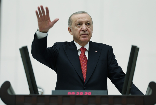 Cumhurbaşkanı Erdoğan'dan fon kriziyle ilgili yeni açıklama: Meseleyi süratle çözüyoruz