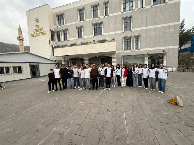 Diyarbakır Çermik'ten öğrenciler TEKNOFEST Güneydoğu için Şanlıurfa'ya gitti