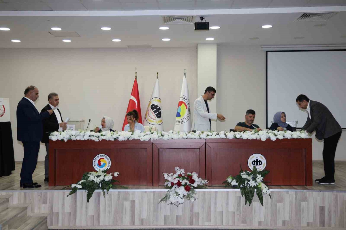 Diyarbakır Ticaret Borsası\'nda 253 üye Beyaz Liste için oy veriyor