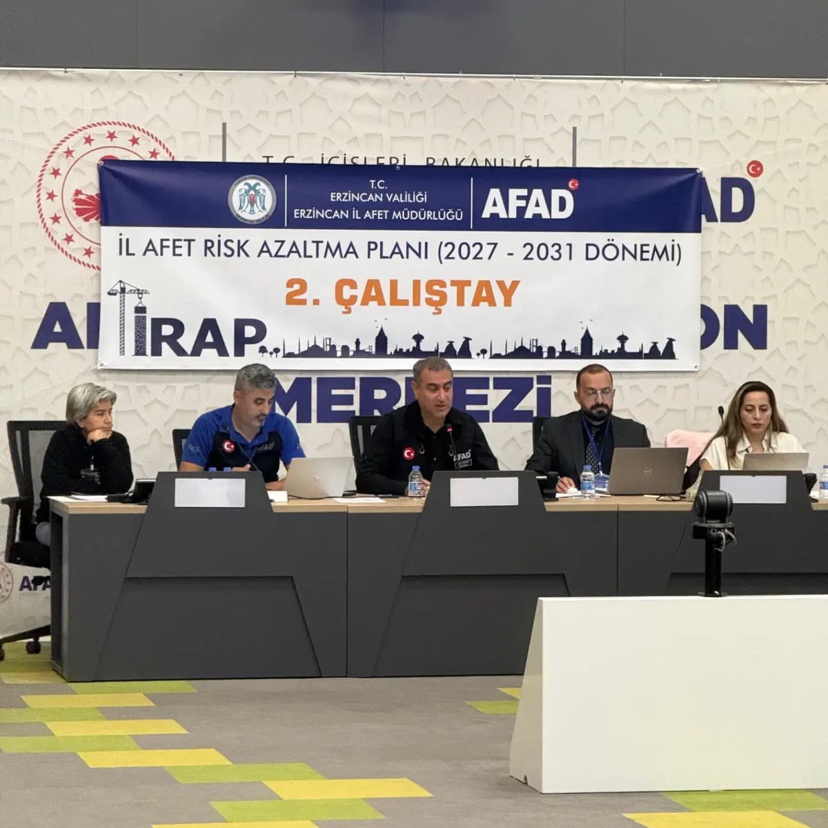 Erzincan\'da deprem riskine yönelik İRAP çalıştayı kurumların katılımıyla yapıldı