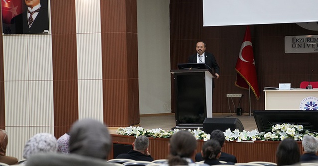 Rektör Çakmak, ETÜ panelinde 'Terörsüz Türkiye' sürecinin dönemeç olduğunu söyledi