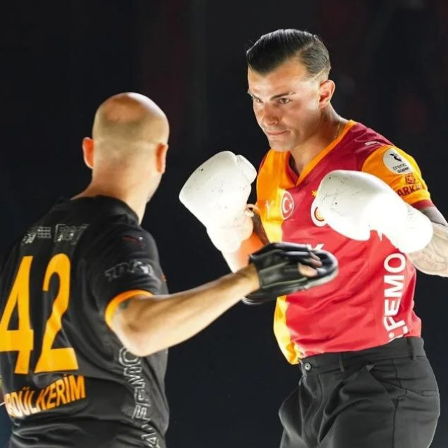 Galatasaray'da futbolculara kick boks yasağı