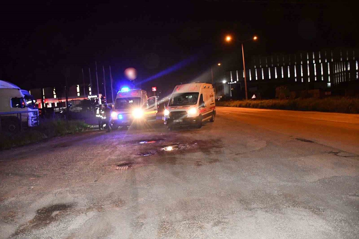 Hatay\'da motosiklet kazasında 45 günlük evli çift yaralandı, kocanın durumu ağır