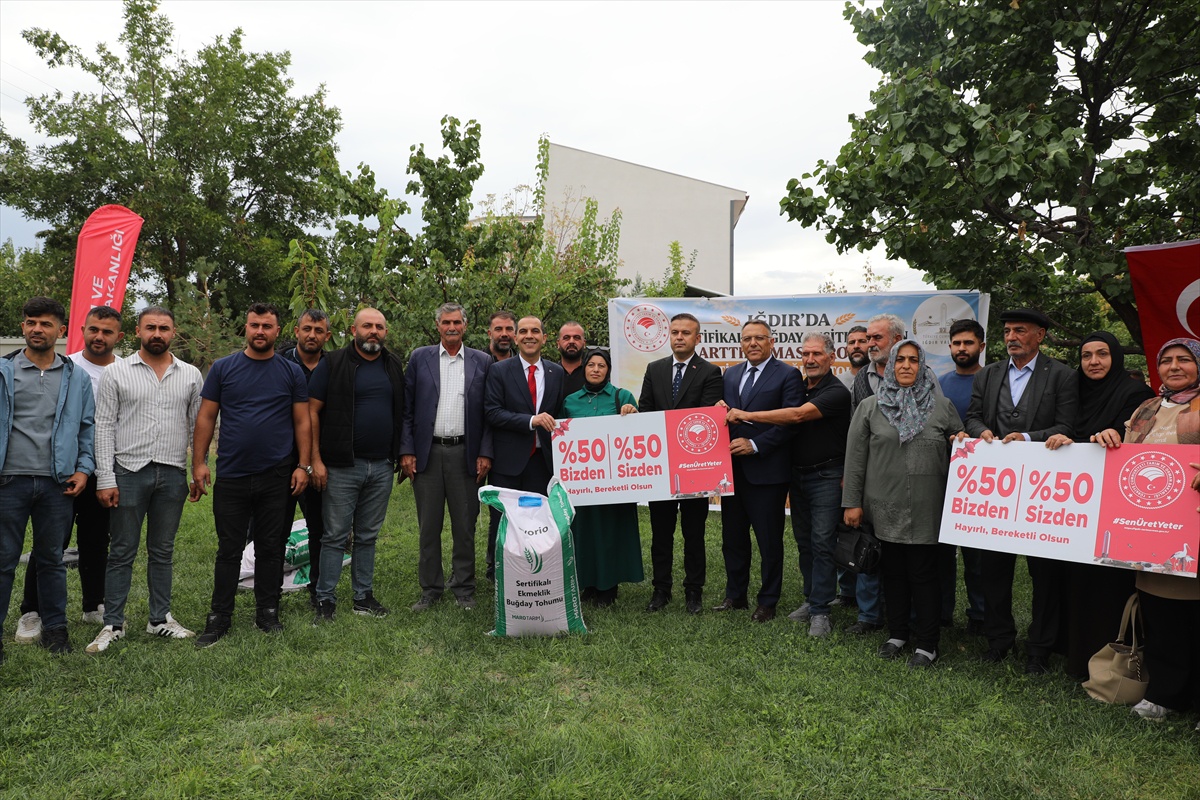 Iğdır\'da 160 üreticiye 40 ton buğday tohumu dağıtıldı