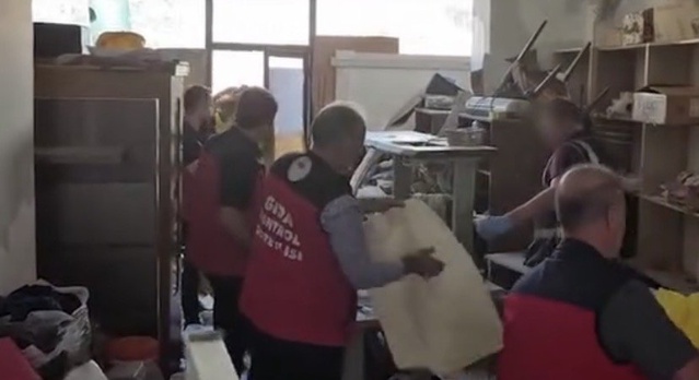 Kahramanmaraş'ta gıda denetiminde 42 bin pul biber etiketi ele geçirildi