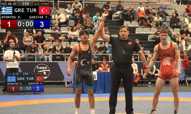 Kayserili güreşçiler U15 Balkan Şampiyonası'nda altın ve bronz madalya kazandı