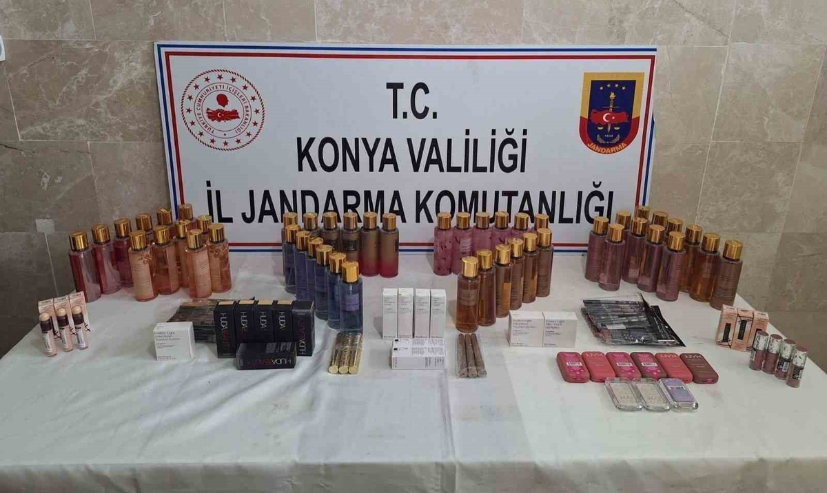 Konya\'da jandarma eylül ayı operasyonlarında 915 bin liralık kaçak ürün ele geçirdi