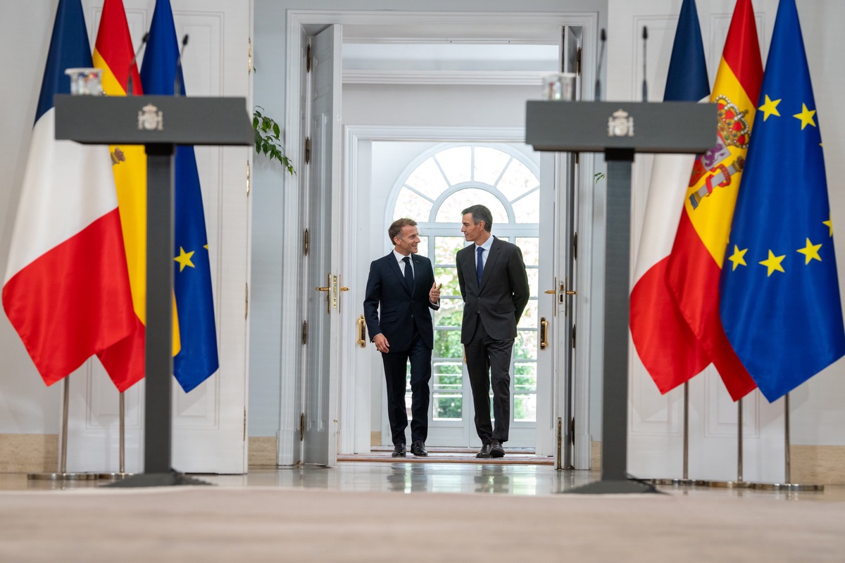 Macron, İngiltere\'nin AB\'ye dönmesi için \'Tekrar hoş geldiniz\' mesajı verdi