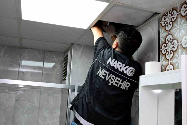 Nevşehir merkezli operasyonda internetten uyuşturucu satan 18 şüpheli tutuklandı