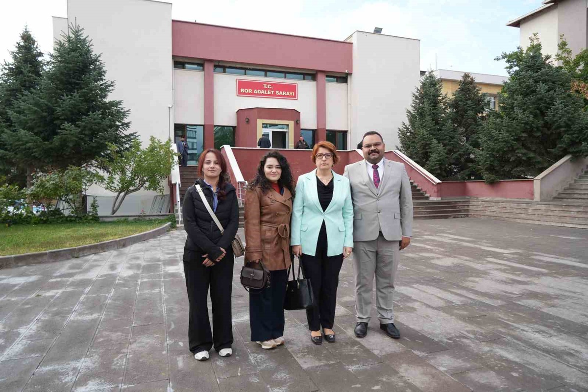 Niğde Bor\'da iş kazası davasında iki sanık hapis cezası aldı, bir sanık beraat etti