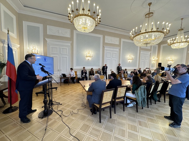 Miroşnik, Kaliningrad'a yönelik tehdide sert karşılık verileceğini söyledi